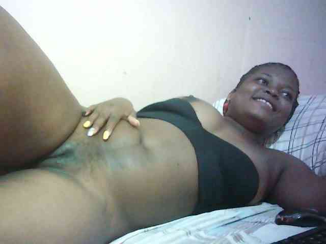 Hairy-ebony-couple webcam