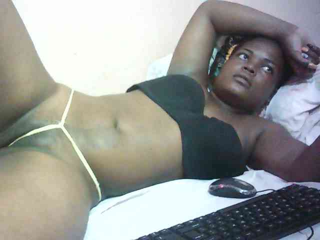 Hairy-ebony-couple webcam