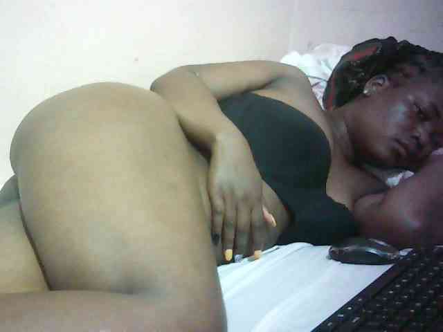 Hairy-ebony-couple webcam