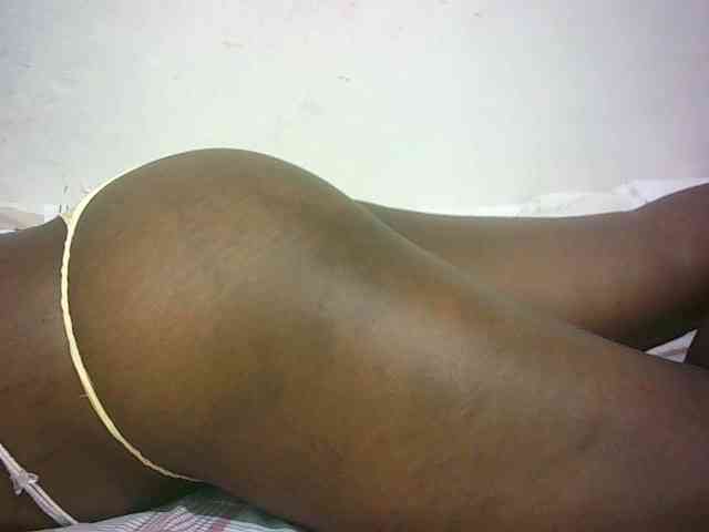 Hairy-ebony-couple webcam