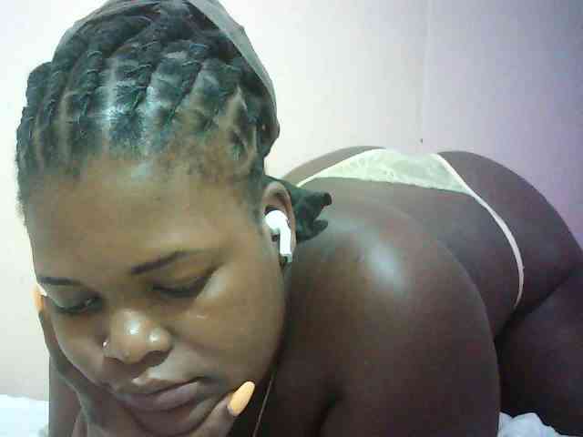 Hairy-ebony-couple webcam