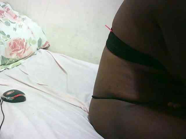 Hairy-ebony-couple webcam