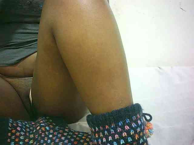 Hairy-ebony-couple webcam