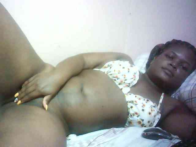 Hairy-ebony-couple webcam