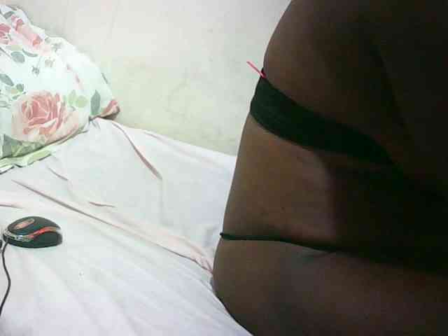 Hairy-ebony-couple webcam