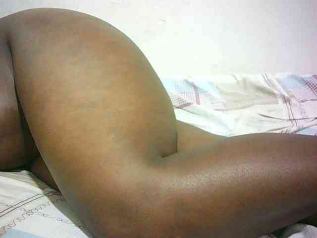 Hairy-ebony-couple webcam