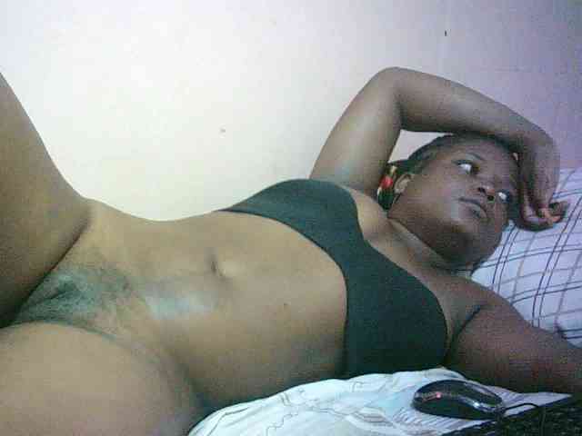 Hairy-ebony-couple