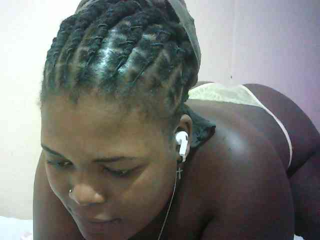 Hairy-ebony-couple webcam