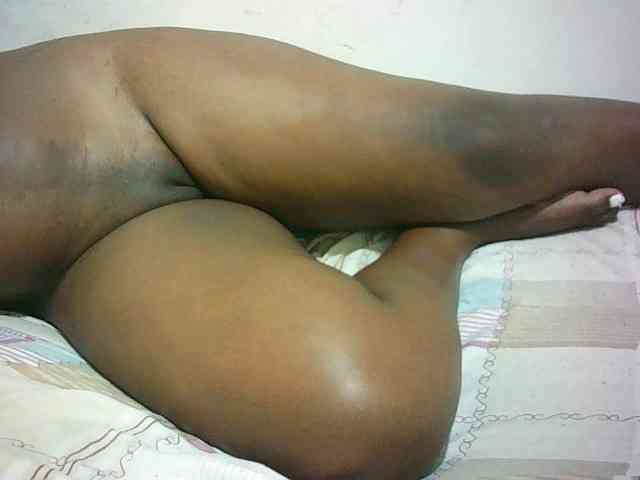 Hairy-ebony-couple webcam
