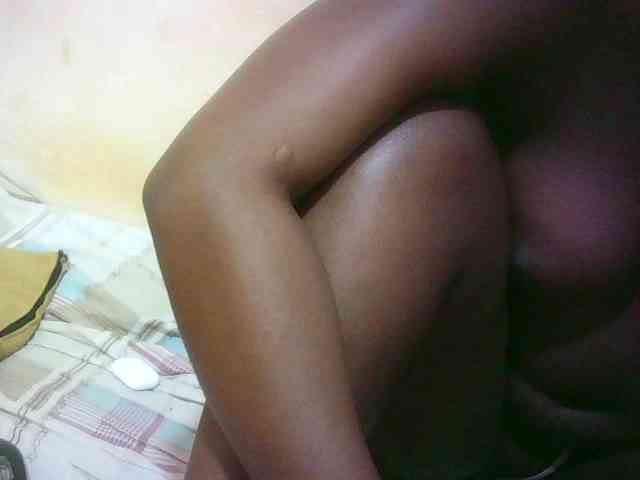 Hairy-ebony-couple webcam