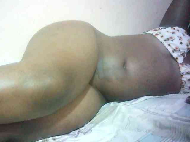 Hairy-ebony-couple webcam