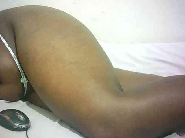 Hairy-ebony-couple webcam