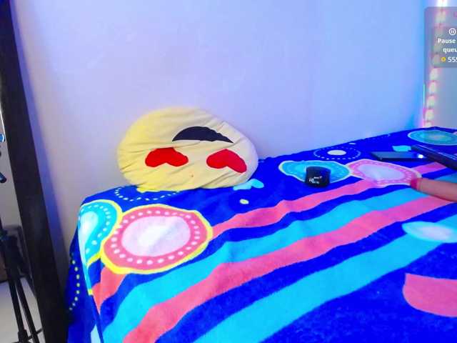Arabella961 live cam on BongaCams