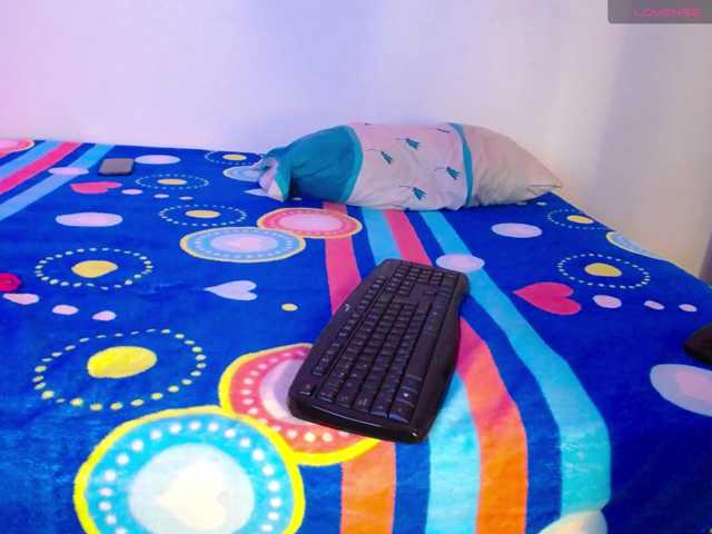 Arabella961 live cam on BongaCams