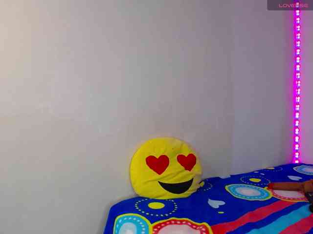 Arabella961 webcam
