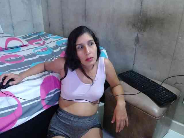 Arabella961 webcam