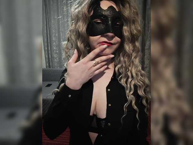 MonaLyss's BongaCams show and profile