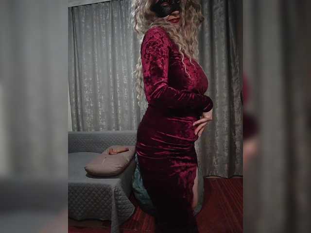 MonaLyss's BongaCams show and profile