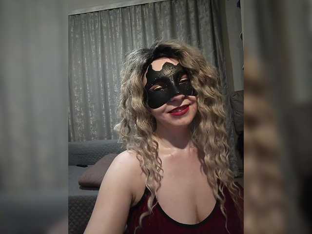MonaLyss's BongaCams show and profile