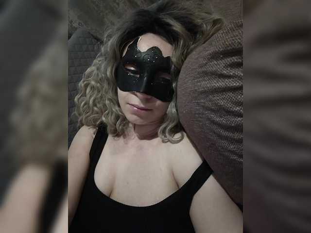 MonaLyss's BongaCams show and profile