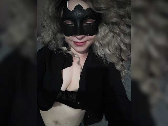 MonaLyss's BongaCams show and profile