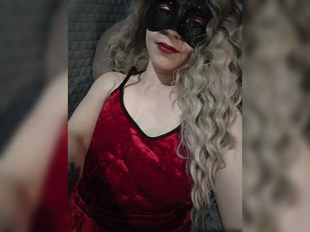 MonaLyss's BongaCams show and profile