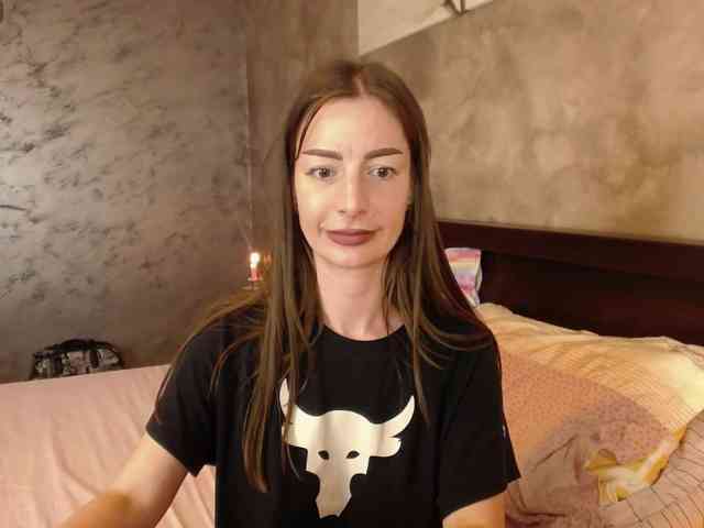 HottyLia webcam