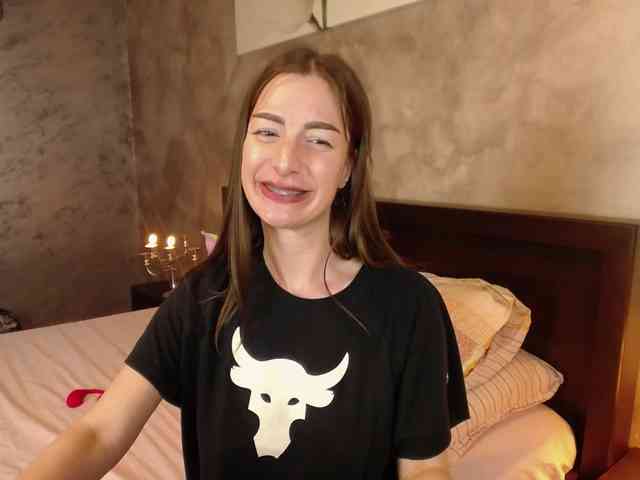 HottyLia webcam