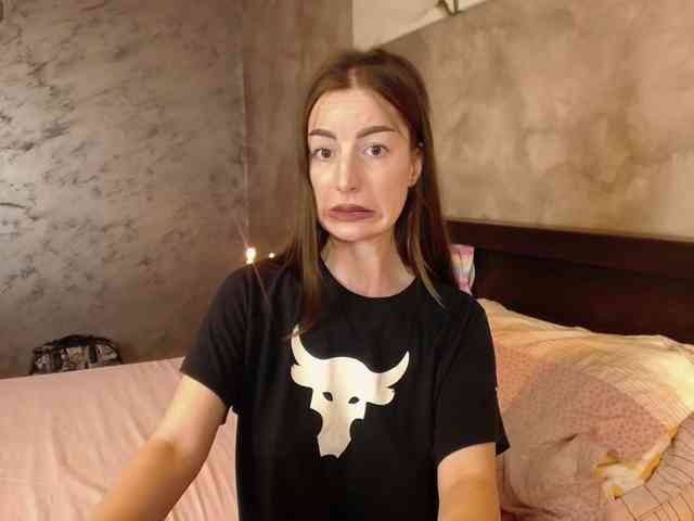 HottyLia webcam