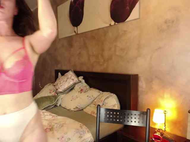 HottyLia webcam