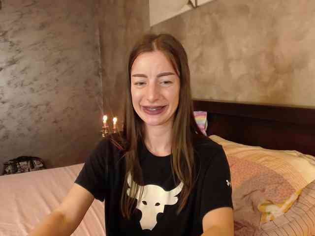 HottyLia webcam