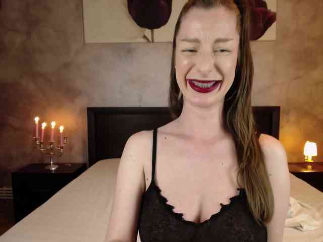 HottyLia webcam