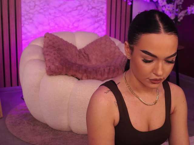 SashaLorrenz live cam on BongaCams