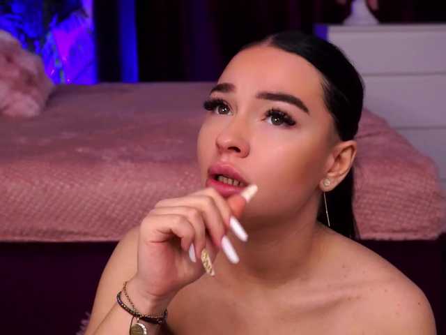 SashaLorrenz's BongaCams show and profile