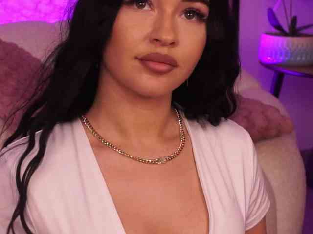 SashaLorrenz webcam