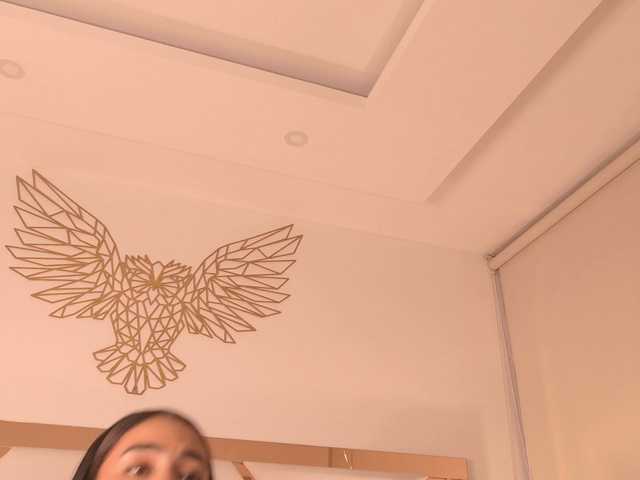 Kiara-Rouse live cam on UnifiedCams
