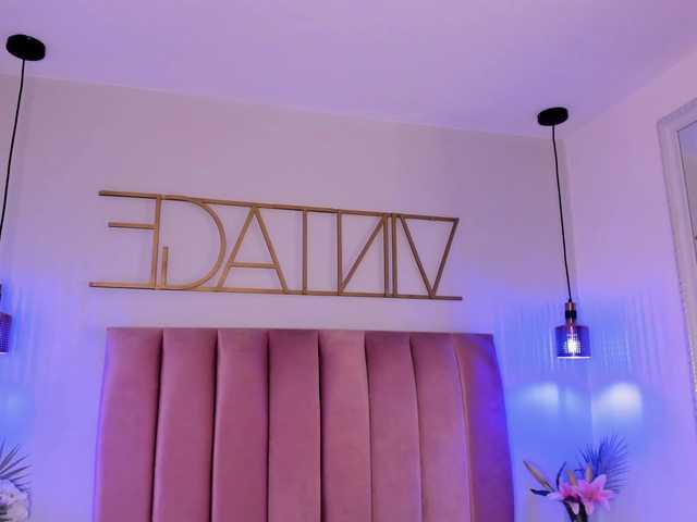 Kiara-Rouse live cam on BongaCams