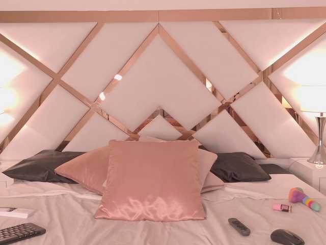 Kiara-Rouse live cam on BongaCams