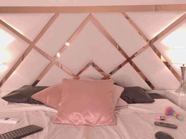 Kiara-Rouse webcam