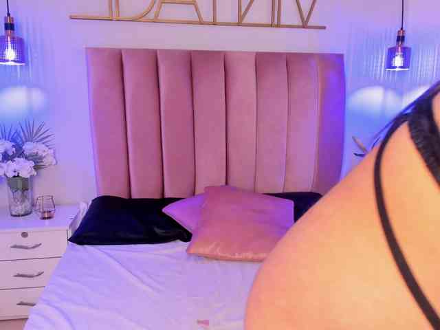Kiara-Rouse webcam