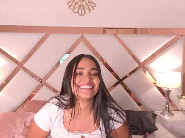Kiara-Rouse webcam