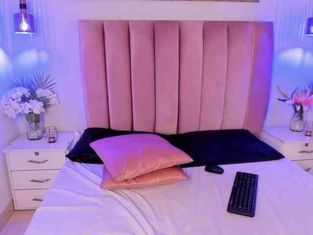 Kiara-Rouse webcam