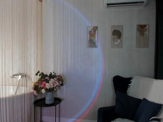 HoneyGlow Porn Show