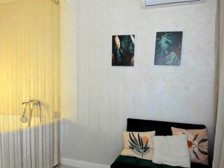 HoneyGlow Porn Show