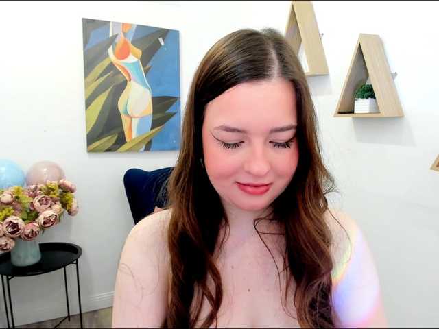 HoneyGlow live cam on BongaCams