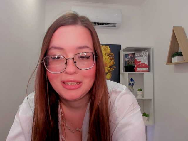 HoneyGlow live cam on BongaCams