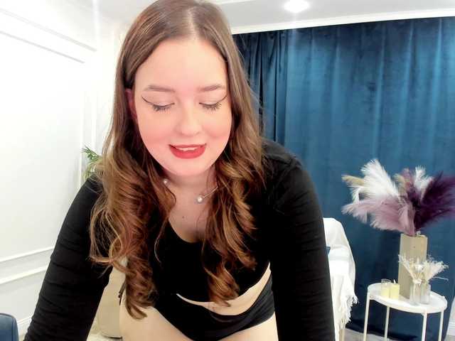 HoneyGlow live cam on BongaCams