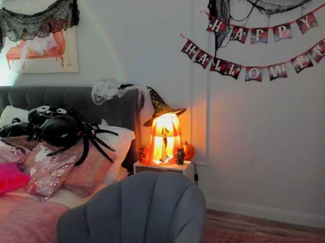HoneyGlow live cam on BongaCams