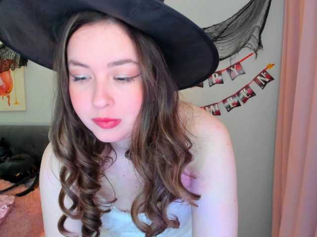 HoneyGlow live cam on BongaCams