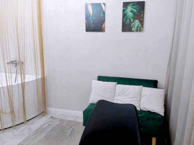 HoneyGlow live cam on BongaCams